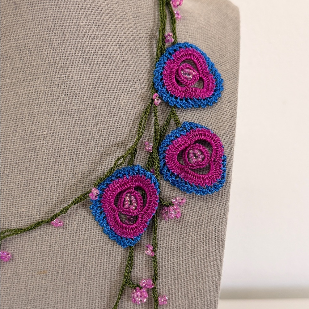 Collectable Traditional Turkish Handcrafted Oya Necklace - Picture 5 of 7